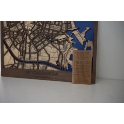 Mapa de madera de Valencia con tarjeta Oksamyt Design Studio